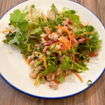タイタイ タイ料理 - ヤムパクチー(パクチーサラダ)
