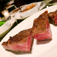 37 Steakhouse & Bar - 