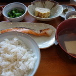 臺眠 - シャケの麹漬け定食
