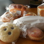 風音彩 - 買い求めた品、食パンとホテルパンは奥に！