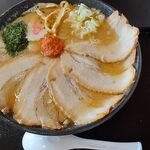 麺家 林商店 - にぼしW中華みそ味
チューシューTP