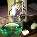 食堂酒場トゥクトゥク - ムリ言って作って頂いたブルーのお酒。
