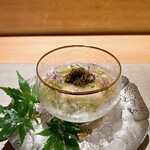 常 - 長芋の寒天にキャビア