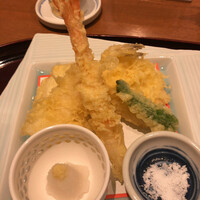 函館うに むらかみ 日本生命札幌ビル店 - ウニでなくとも、天ぷらも美味いですよ