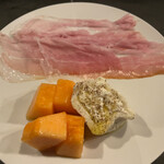 Lemon - Lemon(前菜(生ハム、ブッラータ、メロン))