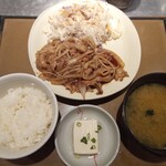 やよい軒 - 生姜焼き定食640円(2022.7.8)