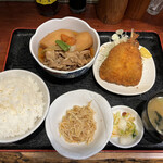 ひまわり - 肉じゃが&アジフライ定食¥900