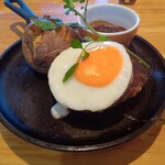 つばめグリル 新宿タカシマヤタイムズスクエア店 - ジャーマンハンブルグステーキ