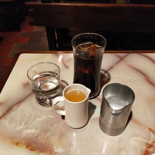 洋酒喫茶 どん底_0