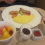 ビュッフェ＆カフェレストラン アンサンブル - 洋朝食　オムレツ