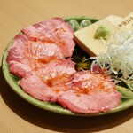 和牛A5雌牛と熟成牛舌 肉屋いちゆく - 