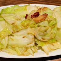 うしごろバンビーナ 銀座店 - アンチョビキャベツ