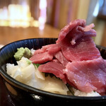 まぐろの鉄人 - 中とろ丼 てんこ盛り 酢飯大盛り