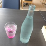 イル ブル - 不思議な形の グラス