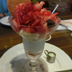 星乃珈琲店 - けずり苺パフェ