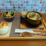 あおくまカフェ - キノコと法蓮草のグラタン風ハンバーグ