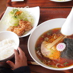 鈴木食堂 - ラーメンとから揚げセット♪