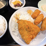 呑兵衛 - アジ･カキフライ定食