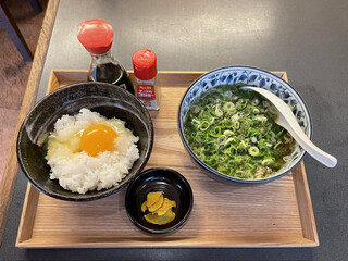 Jirochou - 肉吸半玉ラーメン＋卵かけご飯セット