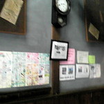 Kanetsukidoushita Tanakaya - 壁には古時計