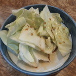たこ坊 - お通しのキャベツ