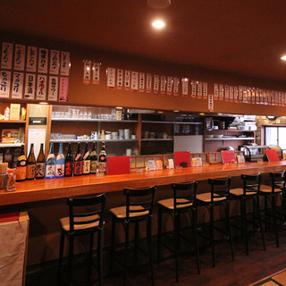 カウンター席
4席