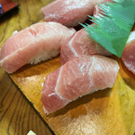 寿したに - トロ握りのアップ