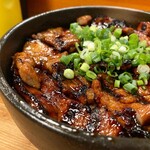 炭焼豚丼 豚野郎 - 