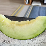 ユナイテッドベジーズ - まずは1/8で食べる