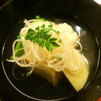 西天満 岩さき - 椀物・蟹しんじょうと筍