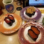 回転寿し トリトン - 次鋒。