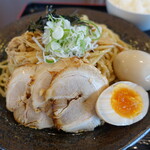 Mendokoro Tabushi - たぶしつけ麺、味玉、チャーシュー