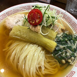 らあめん サンド - 皮が剥かれて隠し包丁の手の込んだ茄子の煮浸しが美味しい！