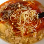 龍香 - サンラータン麺 麺アップ！