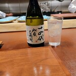 緒乃 - 最初のドリンクは芋焼酎がなく米焼酎十四代 秘蔵焼酎 25度 、山形県高木酒造