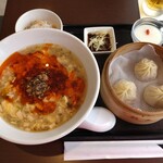 龍香 - サンラータン麺 セット ¥1,200（税込）