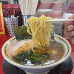 Iekei Kansai Oudou Ie Chokkei Gadouya - 味玉ラーメン（油多め）