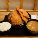 もり達 - チキンカツ4枚定食(ご飯・味噌汁大盛)790円