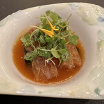 トゥ・ラ・ジョア イズム - 夏野菜とフカヒレの甘酢餡