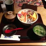 Sushi Uogashi Nihonichi - 海鮮丼 980円