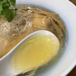 ラーメン屋 トイ・ボックス - 鶏と水の極上スープ