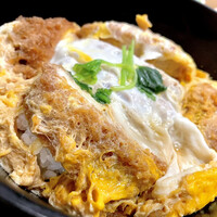とんかつ まい泉 青山本店 - ロースかつ丼のアップ