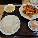 Chuugokuryouri Ryuukakuen - とりチリ定食￥780