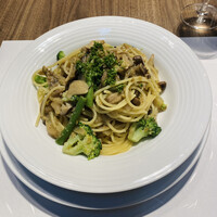 ポム・ダダン - 