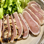 Abats - 塩漬けしてパックしてひたすら寝かせたそうです　肉は時間が美味しくしてくれるんですね