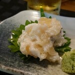 Akematsu - 蕎麦屋の板わさに添えられる山葵