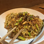 蜃気楼 - 四川風麺　複雑なスパイスの味が虜になる