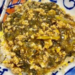 かつぎや - 豚細切り肉が中華高菜とトロトロに炒め合わされた高菜餡掛けご飯