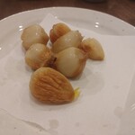 とんかつ 王龍 - ニンニク揚げ