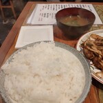 寅"むすこ食堂 - ご飯と味噌汁